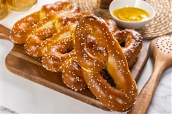 Authentic Philadelphia Fresh Soft Pretzel Gift Box from www.retrophilly.com